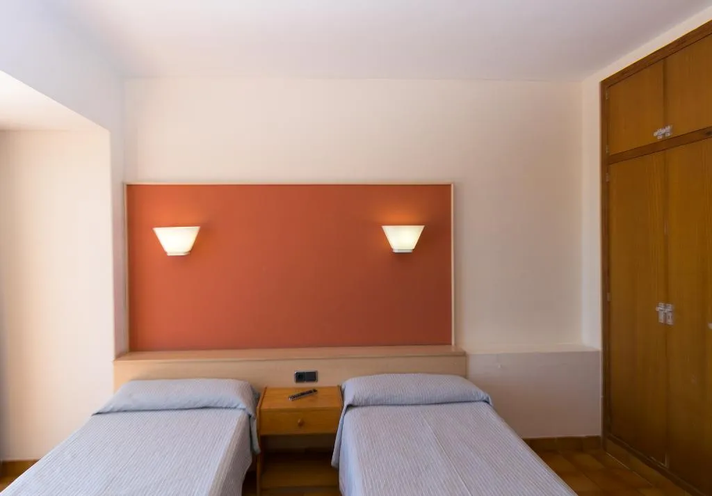 APARTMENT CAPACITY 4 Room, The White Apartments by Ibiza Feeling, Ibiza