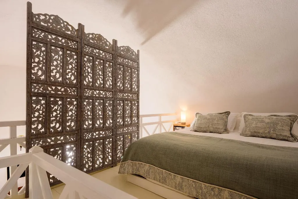 VILLA WITH JACUZZI Room, Fanari Villas, Santorini