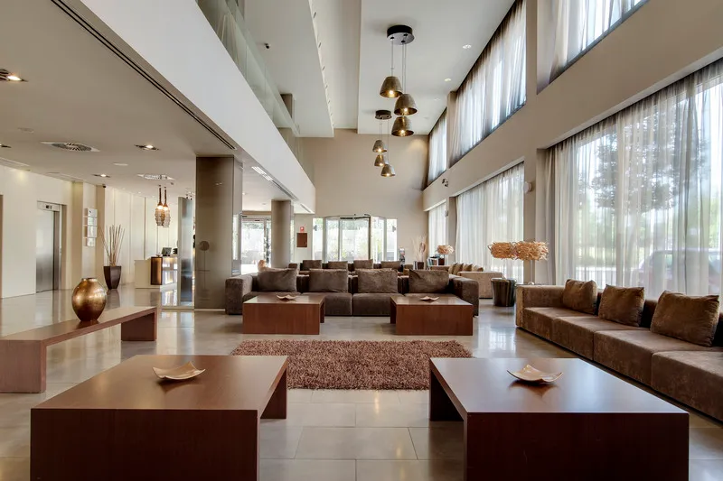 Lobby, PCM Forum Alcalá, Madrid