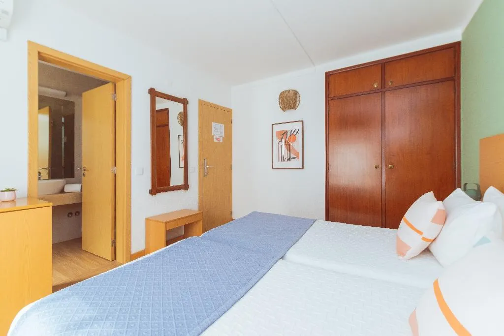 Double or Twin SIDE SEA VIEW Room, WOT Ericeira, Lisbon