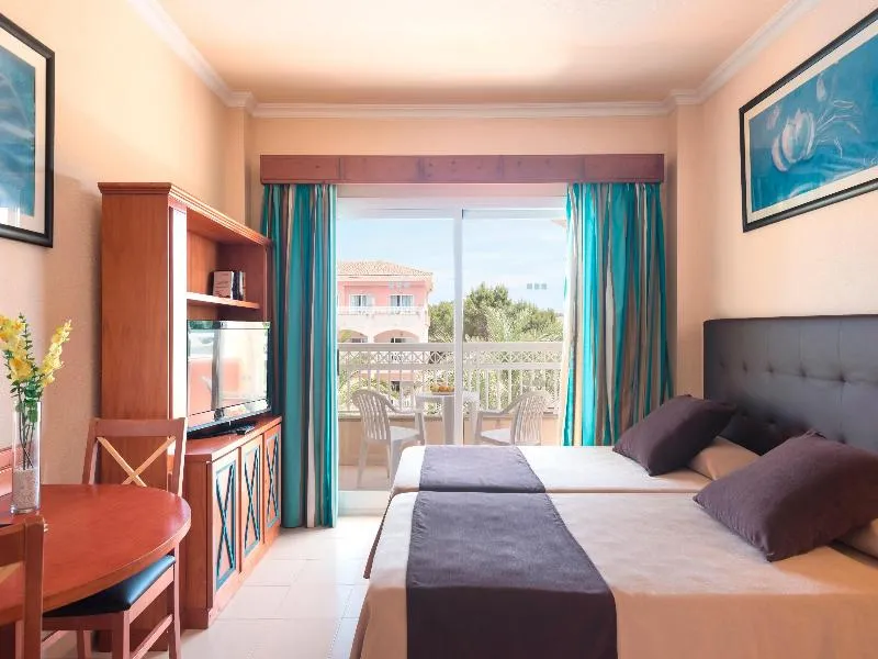 Room, Green Garden, Majorca