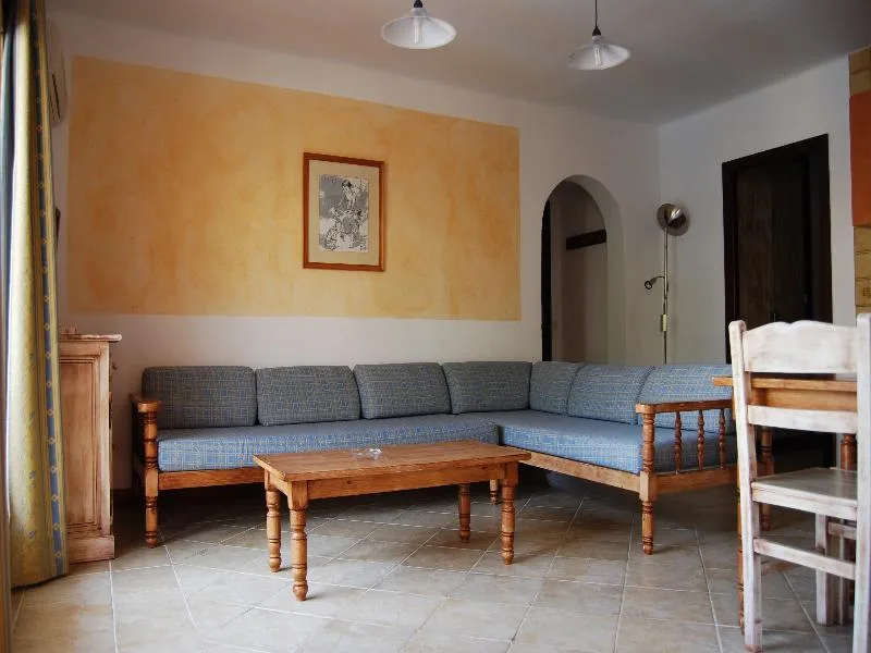 APARTMENT CAPACITY 6 TWO BEDROOMS Room, Playa Ferrera, Majorca