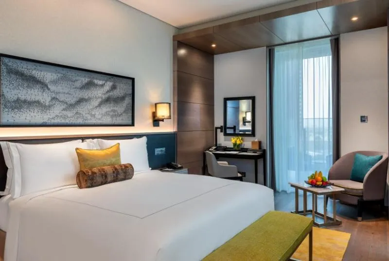 DOUBLE CLUB Room, Taj Jumeirah Lakes Towers Dubai, Dubai