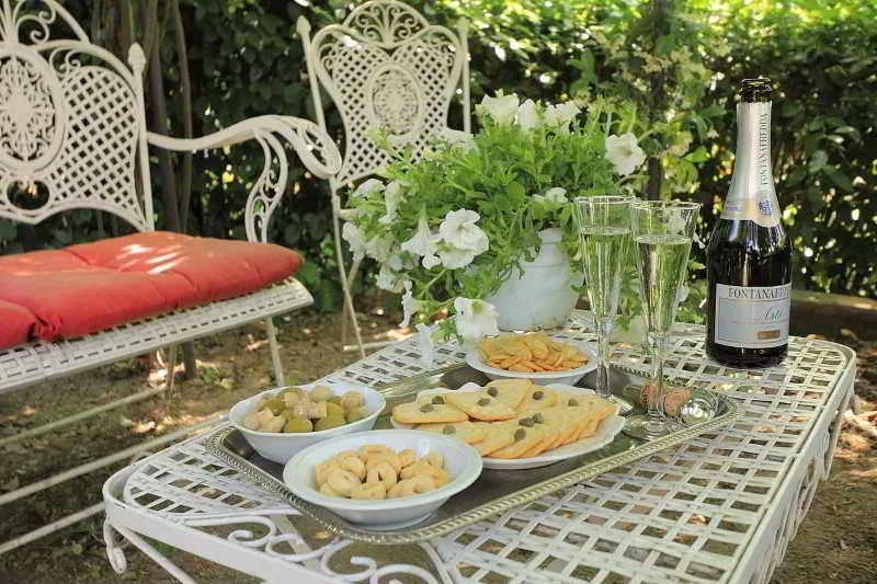 Terrace, Hotel Villa Liana, Florence