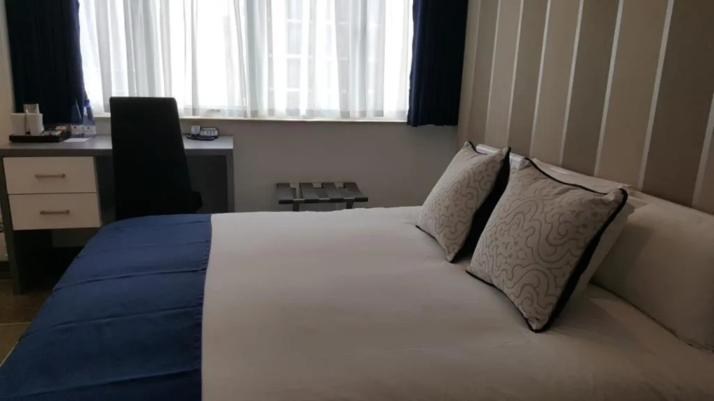 Double or Twin STANDARD Room, Pebbles Boutique Aparthotel, Malta