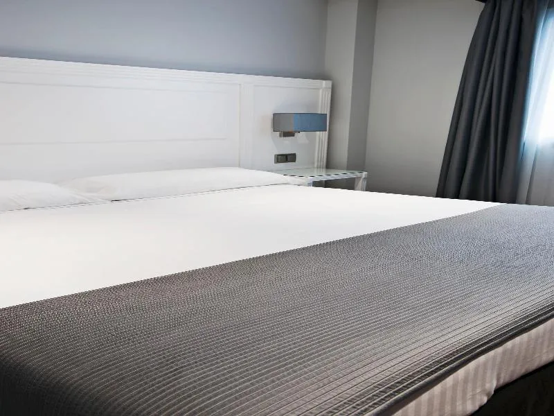DOUBLE STANDARD Room, Uve Alcobendas, Madrid
