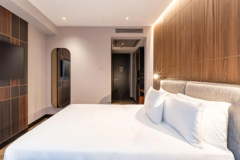 DOUBLE SUPERIOR Room, Hotiday Roma Trevi, Rome
