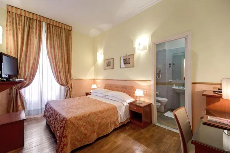 DOUBLE STANDARD Room, Tiziano, Rome