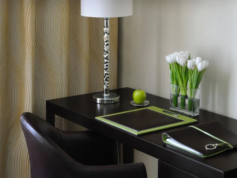 Double or Twin SUPERIOR Room, Movenpick Hotel Jumeirah Lakes Towers, Dubai