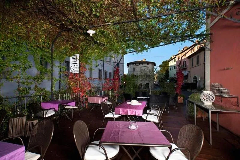 Restaurant, Charleston, Perugia