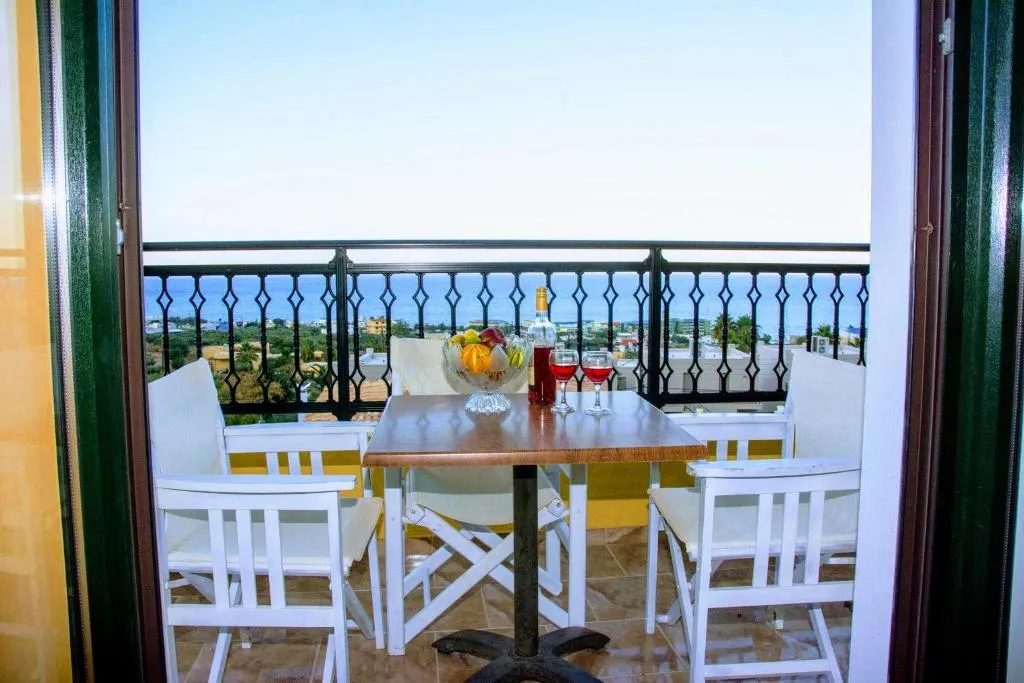 APARTMENT SUPERIOR WITH VIEWS Room, Ippoliti Village, Crete
