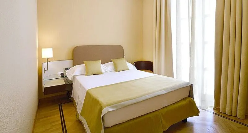SINGLE STANDARD Room, Palazzo Esedra, Naples