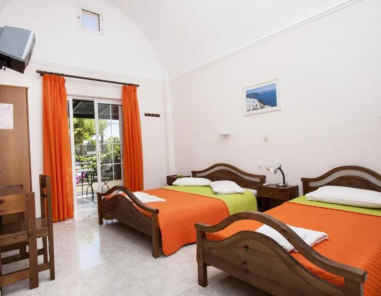 TRIPLE STANDARD Room, Paul's Studio, Santorini