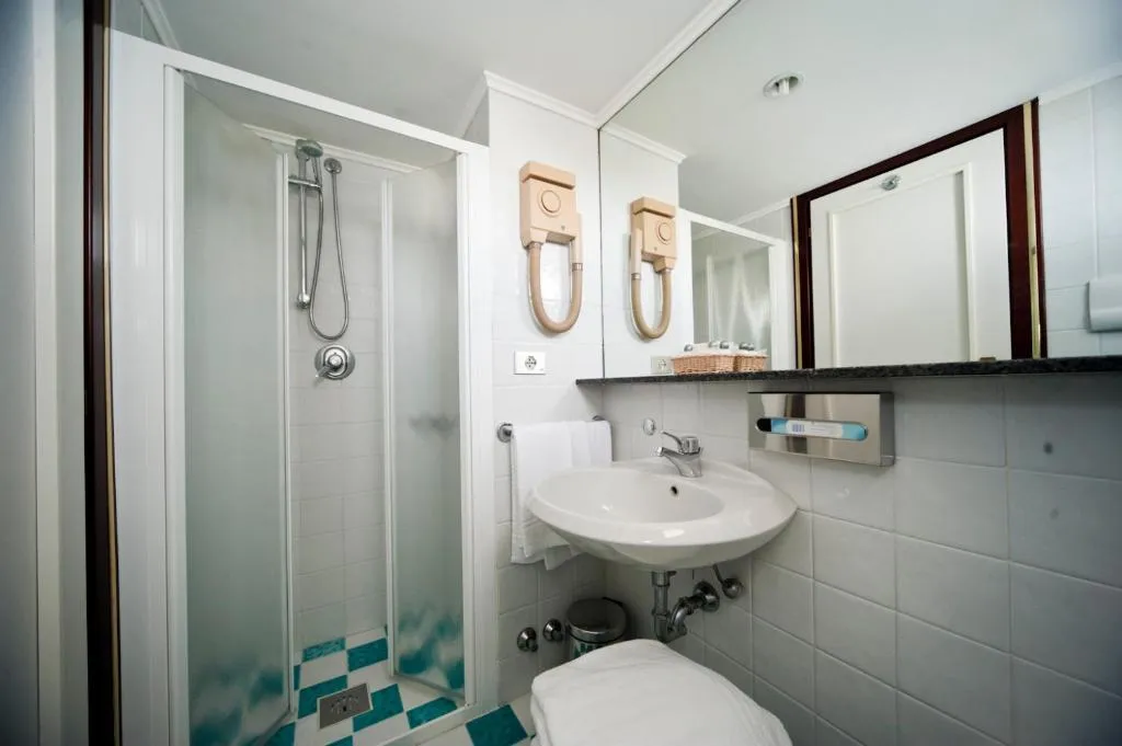 DOUBLE SIDE SEA VIEW Room, Hotel Beny, Venice
