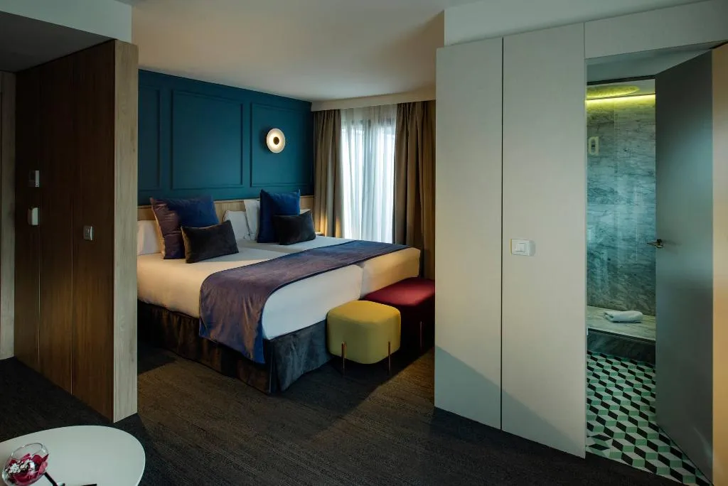 Room, Mirador de Chamartin, Madrid