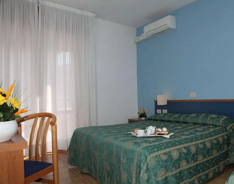 Room, Hotel Pigalle, Venice
