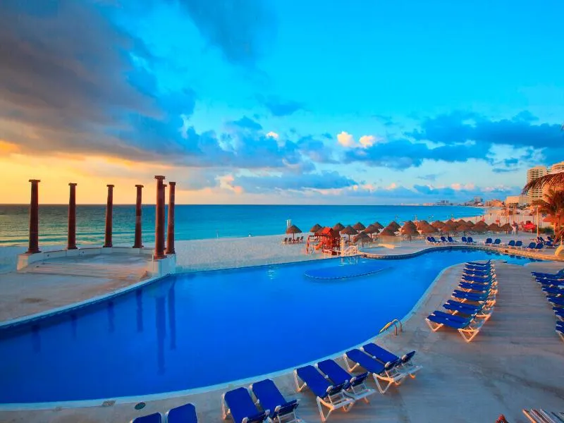 Pool, Krystal Cancun, Cancun Area