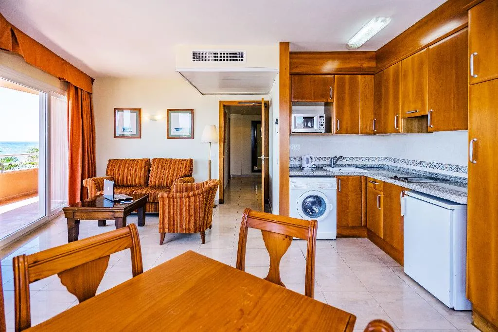 APARTMENT CAPACITY 3 Room, Hotel Sunway Playa Golf & Spa, Sitges, Costa Brava