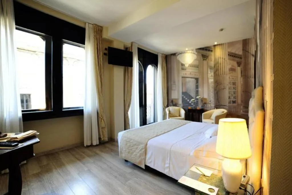 Double or Twin EXECUTIVE Room, Pierre Milano Hotel, Milan
