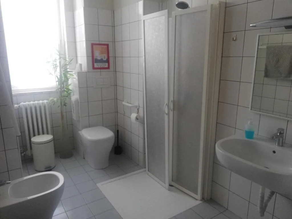TWIN Shared external bathroom Room, Woodhouse Hotel, Milan
