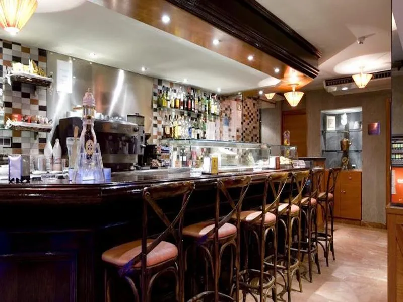 Bar, Oasis, Barcelona