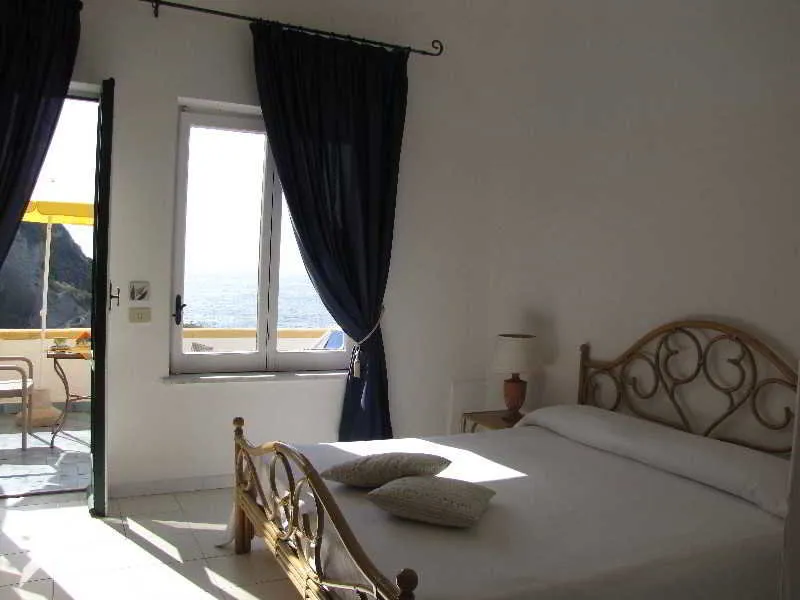 Room, Casa del Sole, Naples