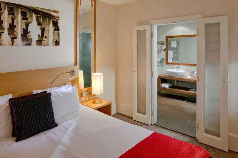 Room, Mamaison Hotel Riverside Prague, Prague
