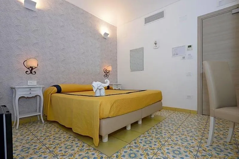 Lobby, Hotel Settebello, Naples