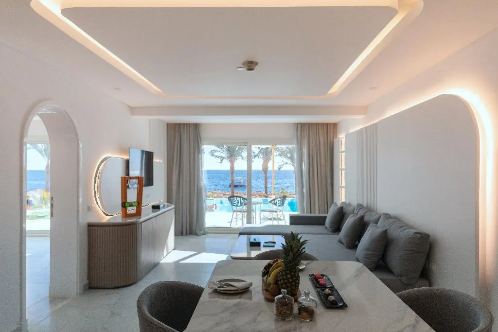 SUITE Presidential Room, White Hills Resort, Red Sea Riviera
