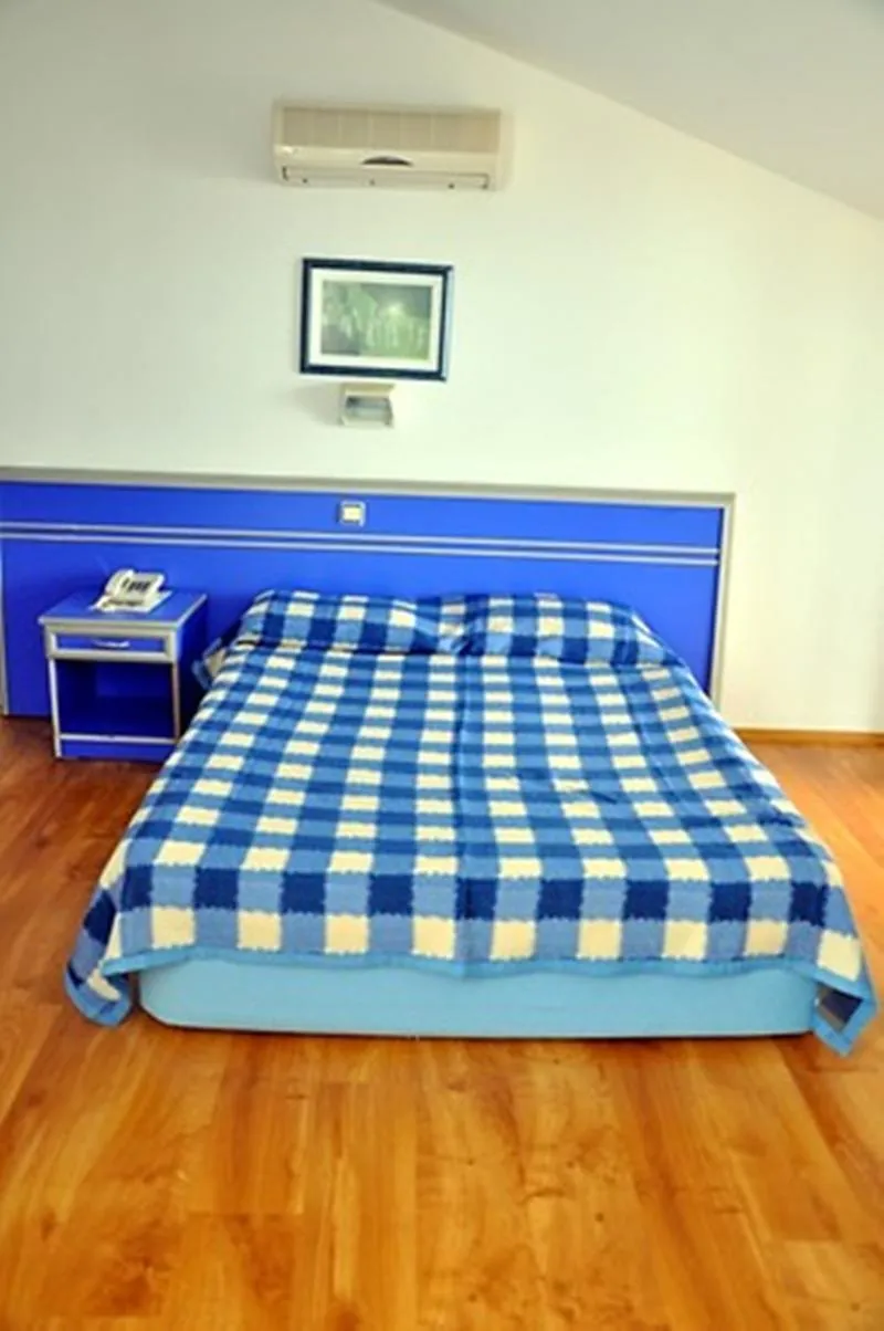DOUBLE STANDARD Room, Blue Night, Antalya