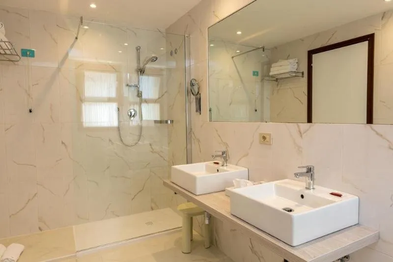 DOUBLE SUPERIOR Room, Excelsior, Venice