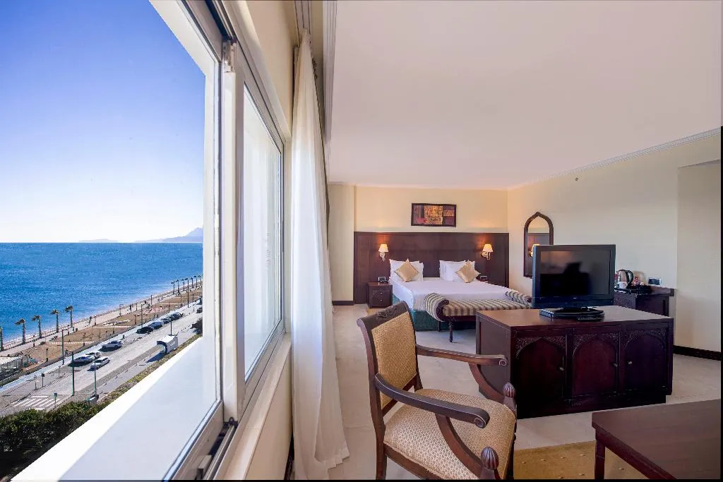 JUNIOR SUITE STANDARD Room, Crowne Plaza Antalya, Antalya
