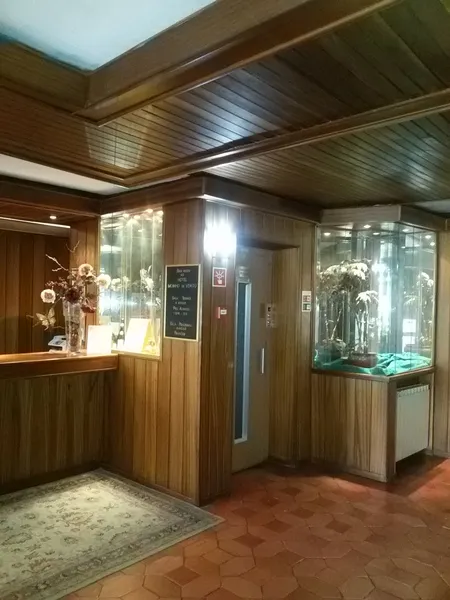 Lobby, Moinho de Vento, Porto