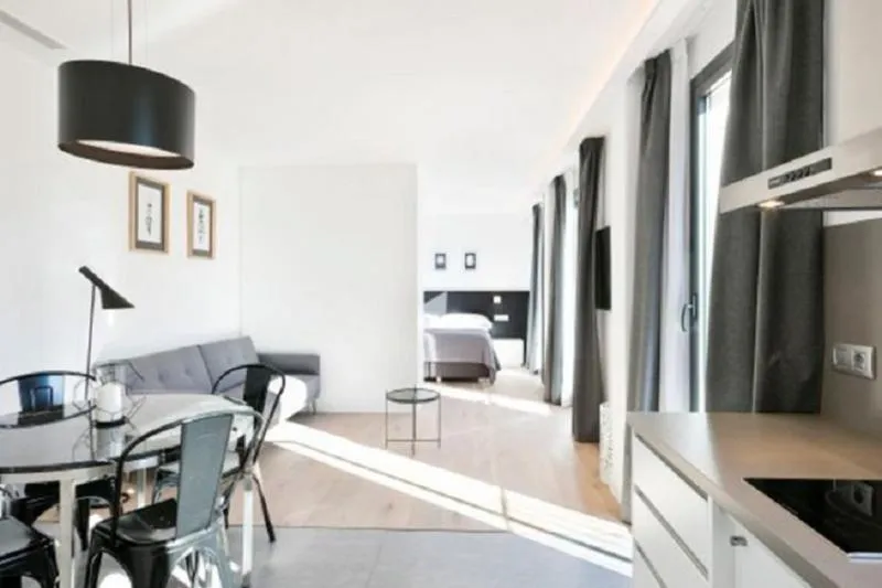 APARTMENT ONE BEDROOM Room, Murmuri Residence Mercader, Barcelona