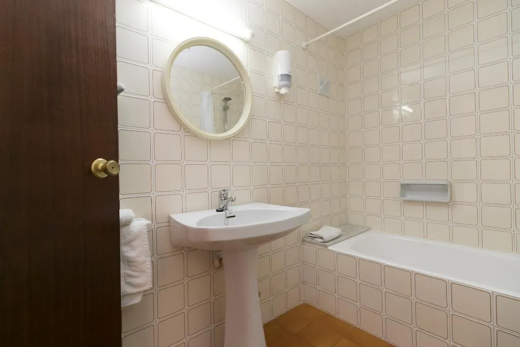 APARTMENT CAPACITY 4 Room, The White Apartments by Ibiza Feeling, Ibiza