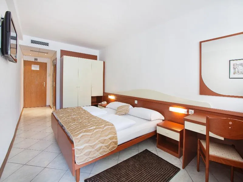DOUBLE SIDE SEA VIEW WITH BALCONY Room, Hotel Narcis, Istria