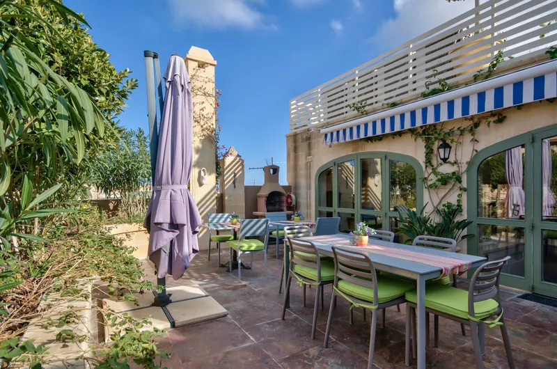 Terrace, Palazzo Prince D'Orange, Malta