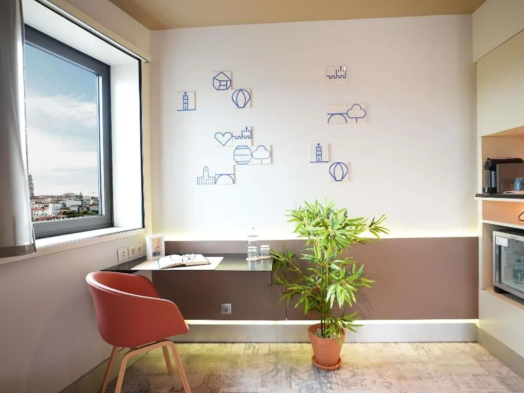 JUNIOR SUITE STANDARD Room, Mercure Porto Centro Santa Catarina, Porto