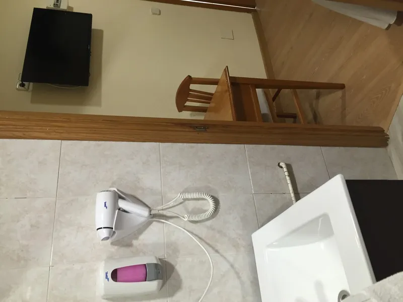 TRIPLE STANDARD Room, Cuatro Caños, Madrid
