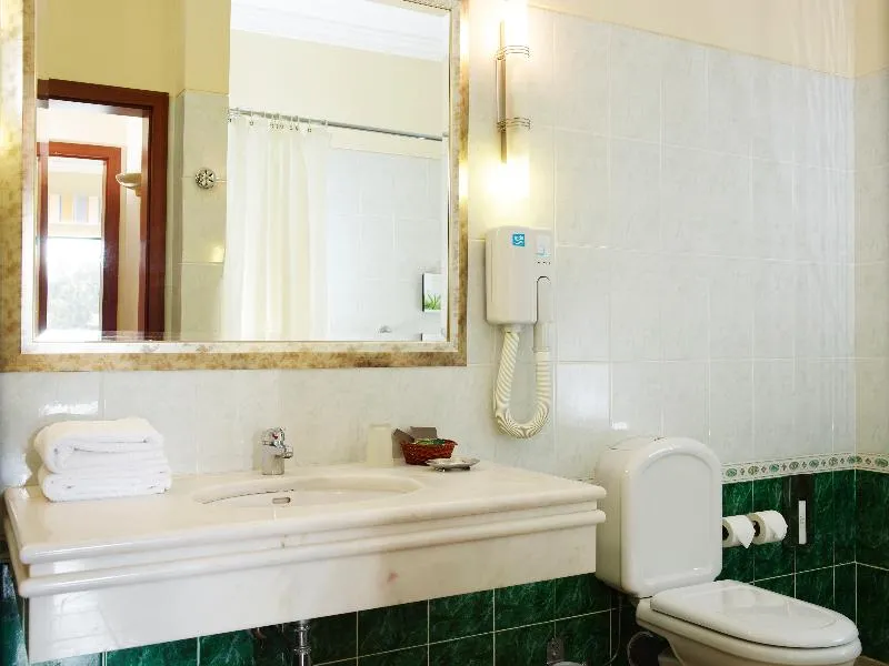 APARTMENT POOL VIEW TWO BEDROOMS Room, voco Formosa Park - Algarv, Algarve