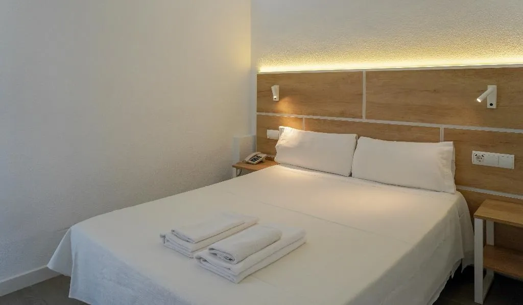 STUDIO SEA VIEW Room, ENDLSS Ibiza, Ibiza