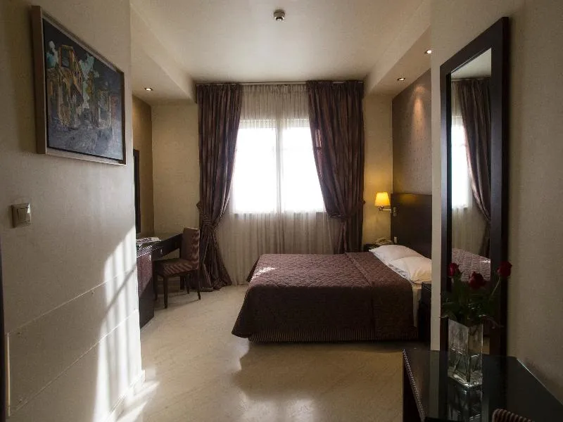 Room, Davitel Tobacco, Halkidiki