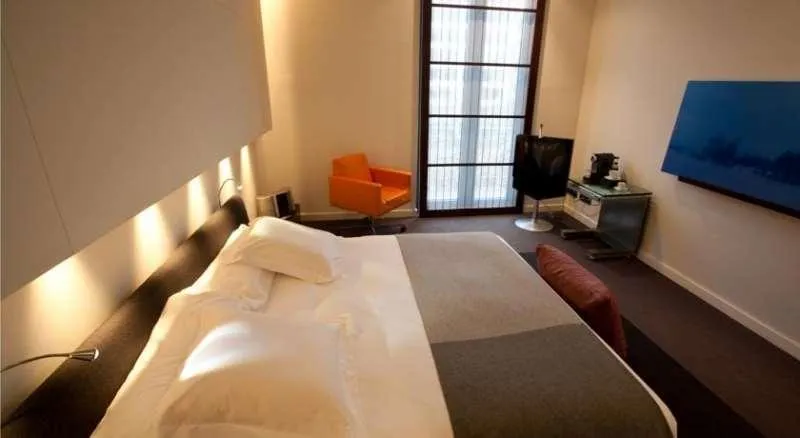 Room, Sixtytwo Barcelona, Barcelona