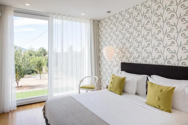 VILLA QUEEN BED NON SMOKING Room, Cerca Design House, Porto