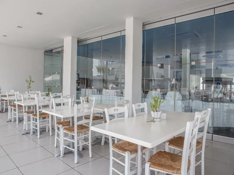 Restaurant, Tsokkos Holiday Hotel Apartments, Cyprus