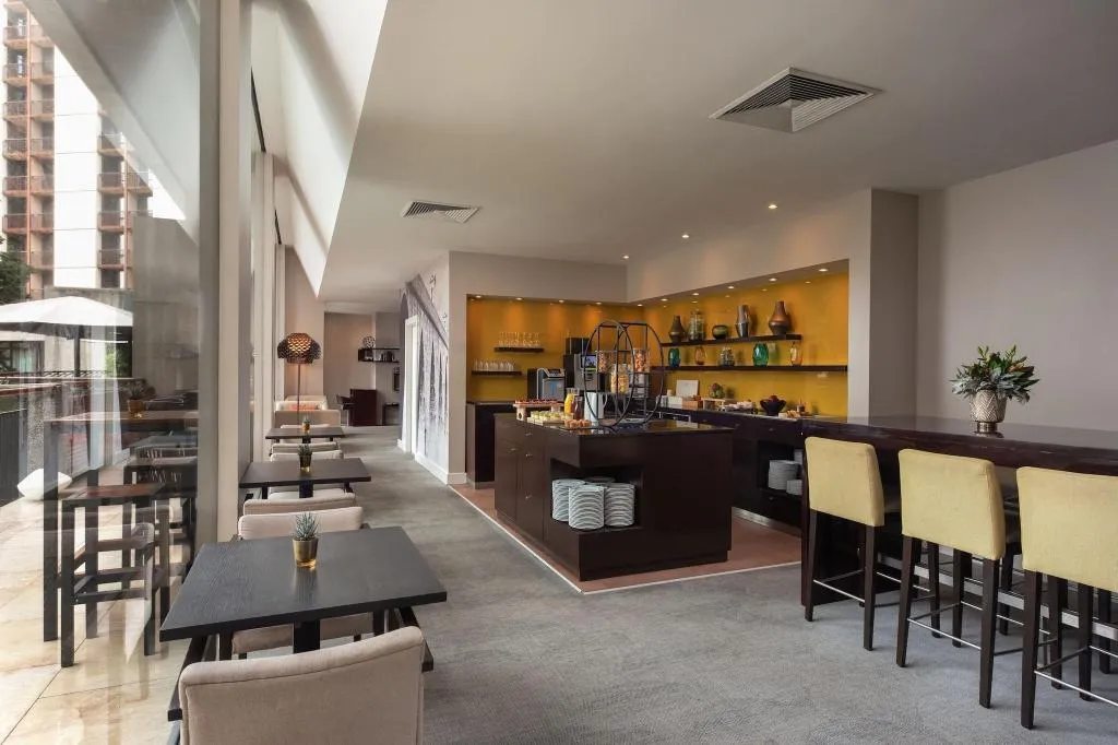 DOUBLE EXECUTIVE KING BED Room, Marriott Hotel Lisbon, Lisbon
