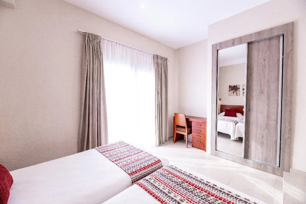 APARTMENT SEA VIEW TWO BEDROOMS Room, Vistasur, Tenerife