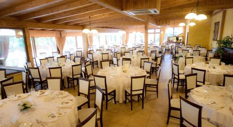 Restaurant, Villa Ariccia, Rome