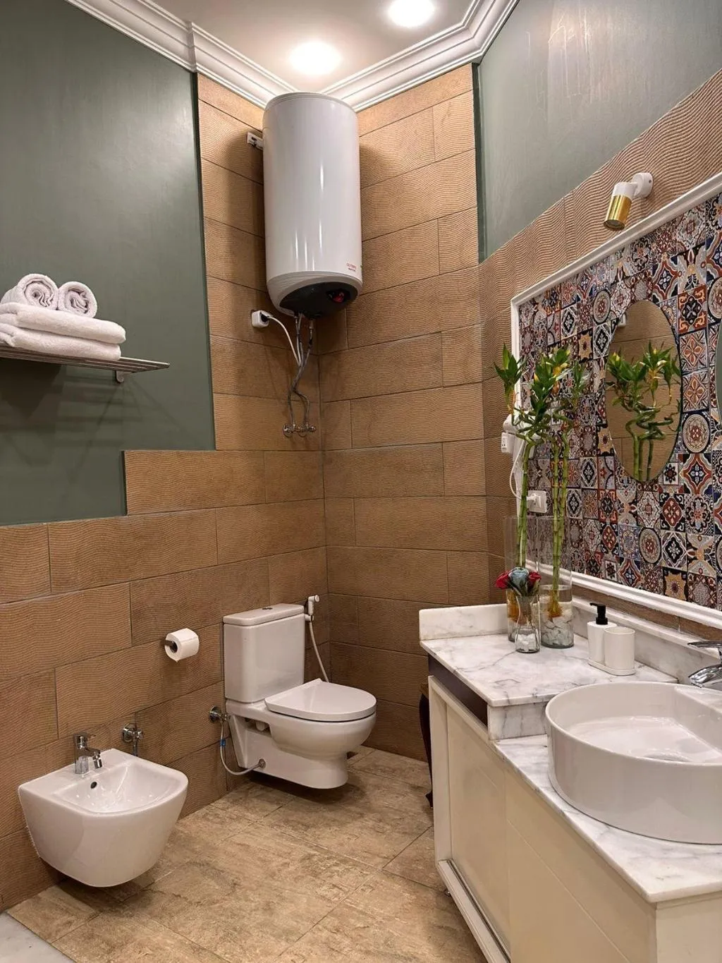Room, Ga Plus, Cairo