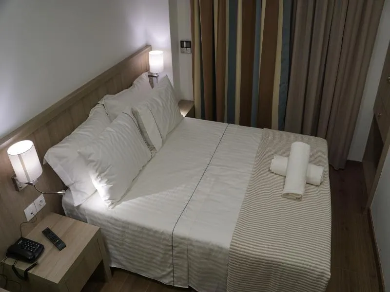 SINGLE STANDARD Room, Piraeus Port Hotel, Athens